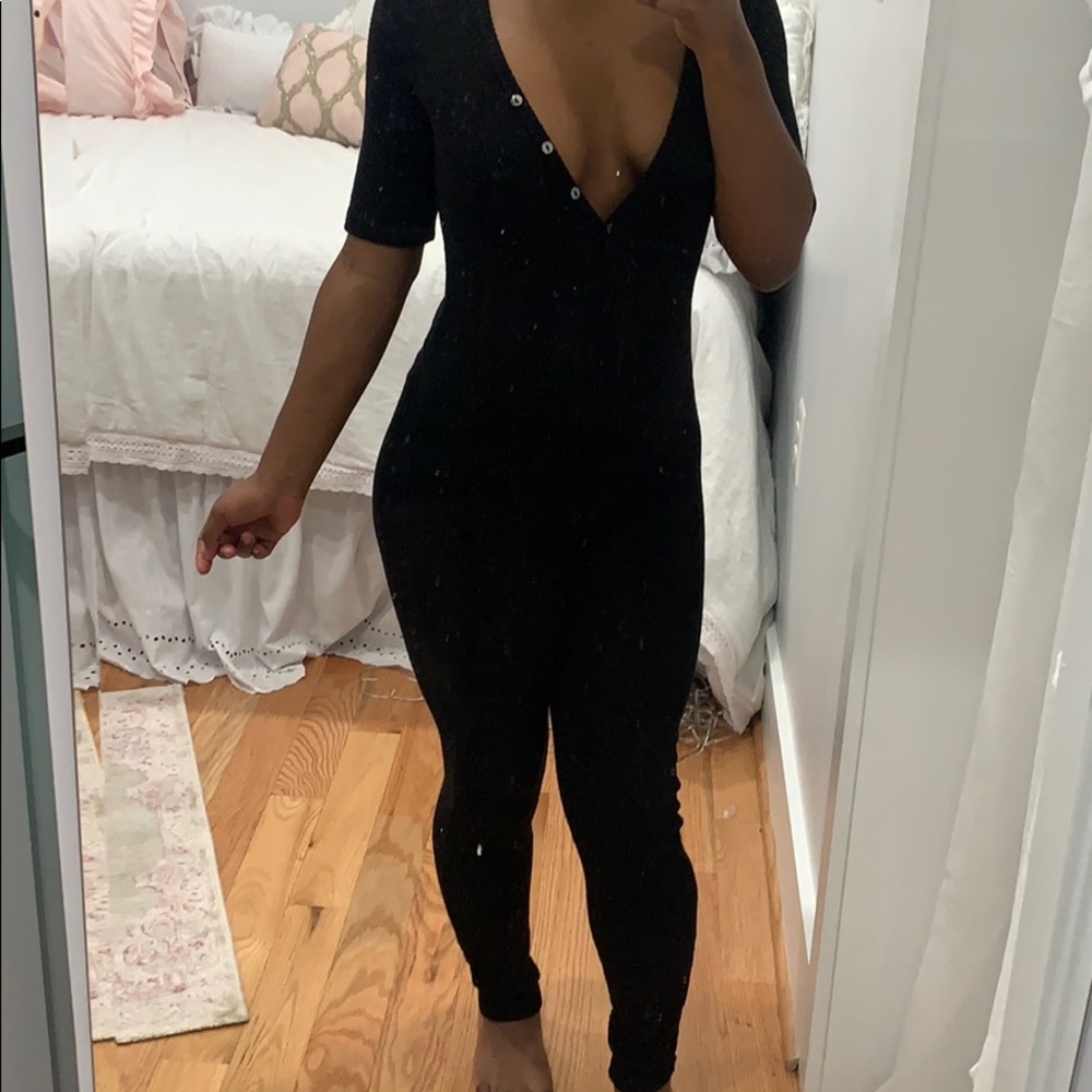 Black One piece (OFFER)